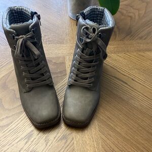 Crown vintage boots